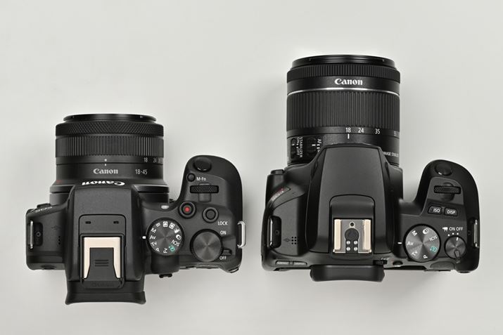 uEOS R10v{uRF-S18-45mm F4.5-6.3 IS STMviBȇdʖ559gjŁAEuEOS Kiss X10v{uEF-S18-55mm F4-5.6 IS STMvi664gjBBȇdʂ́uEOS R10v{uRF-S18-45mm F4.5-6.3 IS STMv̂ق105gyB܂AuRF-S18-45mm F4.5-6.3 IS STMv͒ƂƂđS44.3mmƒẐ|Cg