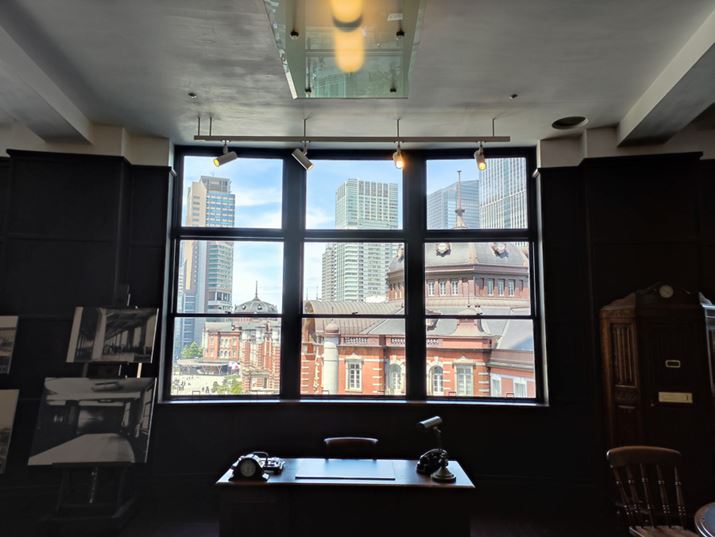 giFʂAÍ̑傫Ȏʐ^BeĂ݂BÕ̓fBe[͂肵ĂȂÄۂɋ߂ƂB̊Ỏi͊K}ꂨAʂ͈Ȃ