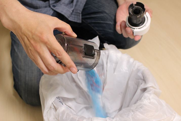 Ƃ̓S~ȂǂɁA_XgJbṽS~̂Ă邾B̌؂ŋz񂾋^S~Ȃǂ኱JbvɎc܂ARRƌy@ƂɎ菜܂