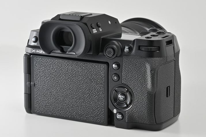 wʂ̑nʓIȂ̂ɋ߂eBEVF́A{0.8{i35mmZjA576hbg̍\BNAȌ ΂炵t@C_[