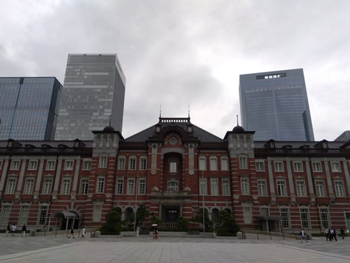 A̖邳Ɉꂽ߁Awɂ̈ۈȏɈÂȂĂBÍɎアƂ낪̂ŁẢOłHDRgA邭ʂ^b`āAIo𒲐ق悢낤Beʐ^i4160×3120A4.54MBj