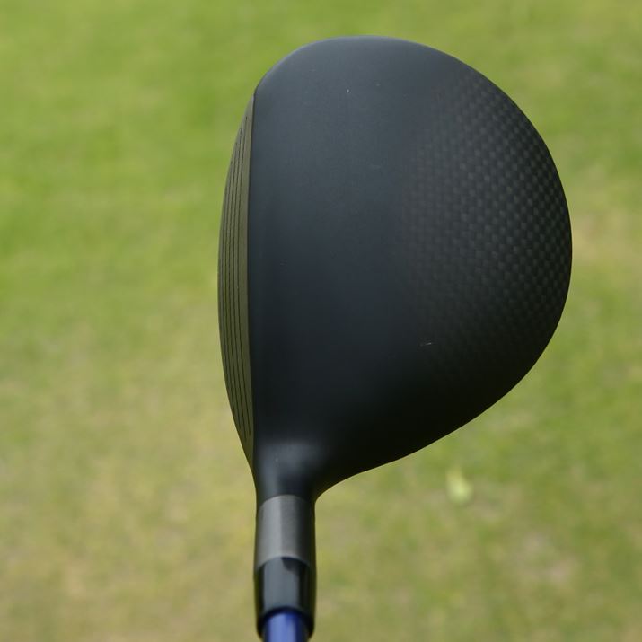 #3̃wbh̐ς175ccBV[obNŔ߂̃wbh&#9830;&#9830;&#9830;ɑ΂A&#9830;&#9830;&#9830;T́Aeʐς͏̂łÂ݂fB[vtF[X݌v̂߁A&#9830;&#9830;&#9830;̐ς傫ȂĂ܂B&#9830;&#9830;&#9830;lAlbNƃwbh͐ڒ܂