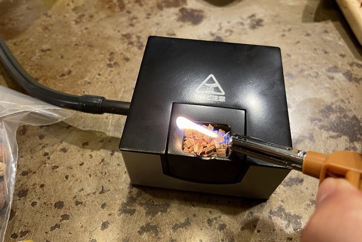 X[N`bv{̂Ɍyl߂Ag[`Œ΁BdƁAC荞ŔRĂn܂܂