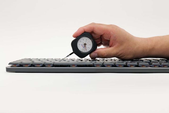 ujAiԎjv̍쓮_͕̉͂0.40N