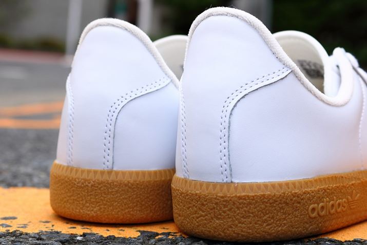 yz肵gD́AXEF[h̃I[o[CŐ؂ւ yzV[^ɂ́AAbp[ƓFŃgtHCfUC yzq[͍߂̃JbgɂāAp̈芴AbvBSȂ̂ŃVvȕ\