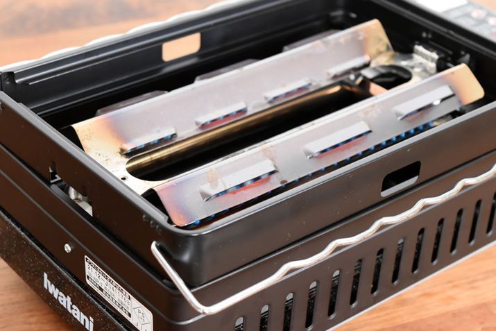 ̏ɎR^t˔tȀԂʏX^CBt˔KX΂ŐԔMAt˔MŐHނM܂