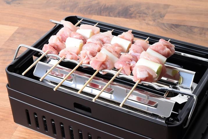 Xe[ɂ鉚݂ɋׂ܂Bő7{ׂ܂A6{ɂ܂B|Z߂̂ŁAXe[͂̕ƂԂɒ߂Ă܂