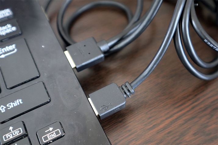 ڑ@ɂ́AUSB Type-CHDMI2mۂKv܂