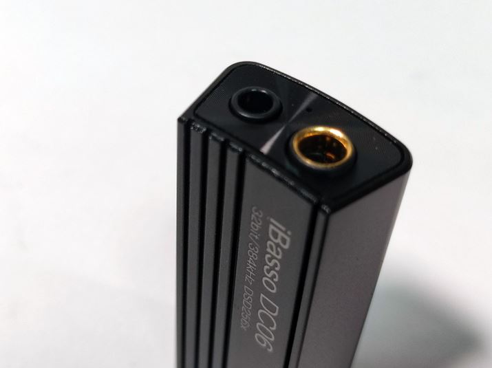 wbhzo͂́A3.5mmVOGh4.4mmoX2n