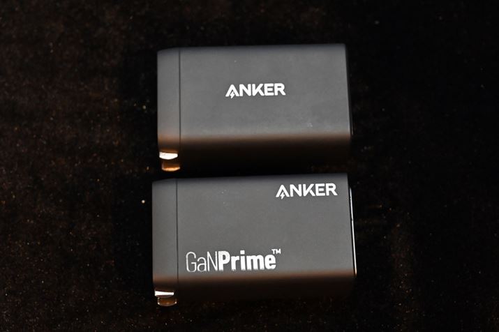 u735 Charger (GaNPrime 65W)v́A]65Wo͐iƓ̃TCYƂȂĂ