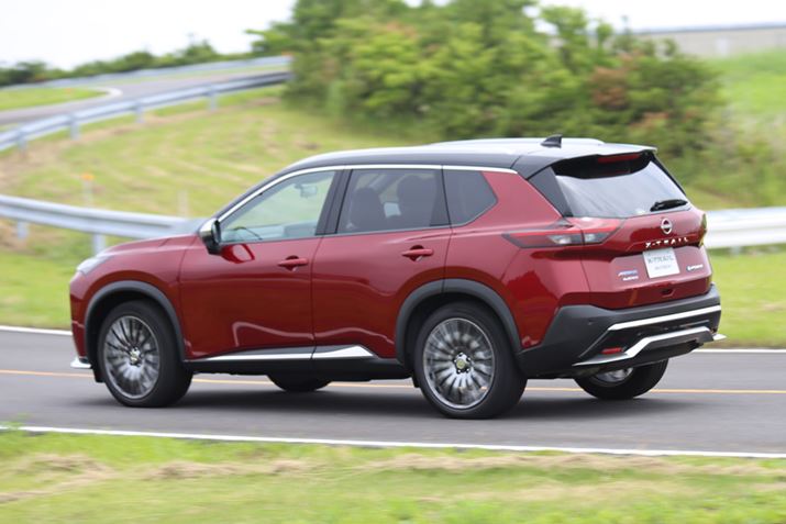 V^uGNXgCṽI[ebNf́A20C`^CĂ邱ƂAX|[eB[Ńm[}̃GNXgCƂ͈قȂA܂ŃXe[VSɏĂ悤ȑ\ł