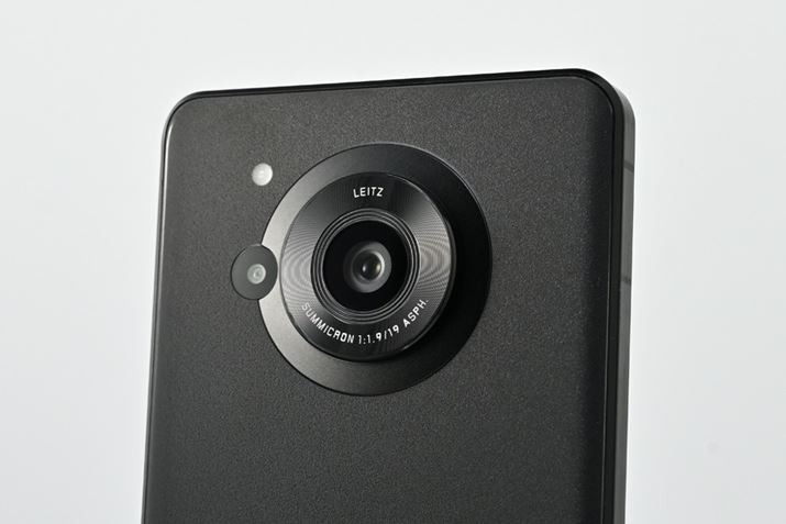 35mmZŏœ_19mm̒LpYuSUMMICRON 1:1.9/19 ASPH.v̗pB]fƔׂƁAỸfUC͂ƂۂɂȂ