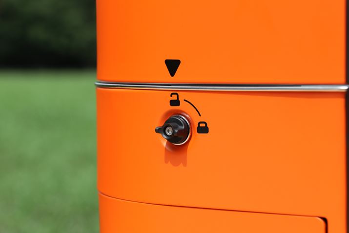 {̂́A͂𐆂i㕔jƔRĕij2̃p[cɕĂ܂AEɕtĂ܂݂ŌŒł̂ŁẢĎ^щ\