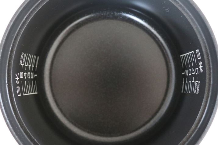 ъɌĂĐ𒍂܂BLvł̓e[u𐅕ɕۂƂAmȐʂÂ炢̂łA̐ѓɂ2ɖڐ肪tĂ̂Őłł傤