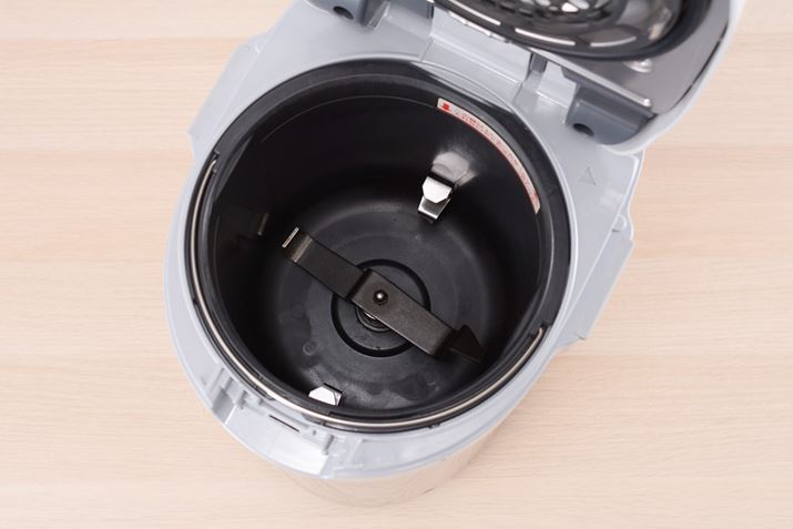 {̓ɂ́uevĂA̒ɐS~𓊓܂Be̒ɂ̂́u͂HvB͂H]邱ƂŐS~ȂAS~ӂėeςȂȂ܂