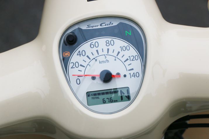 ]fɂ͂ȂtfBXvC[^[ɒǉꂽBMA|WVƔRvAv\ł悤ɂȂĂ̂͂肪