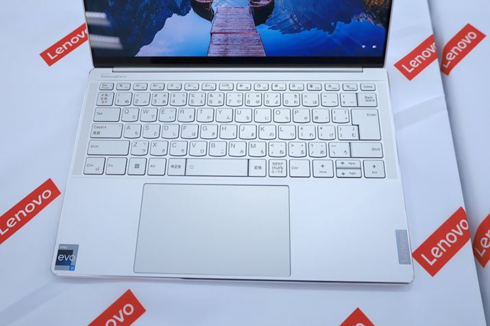 ]f50傫Ȃ^b`pbhBp[XgقǑ傫