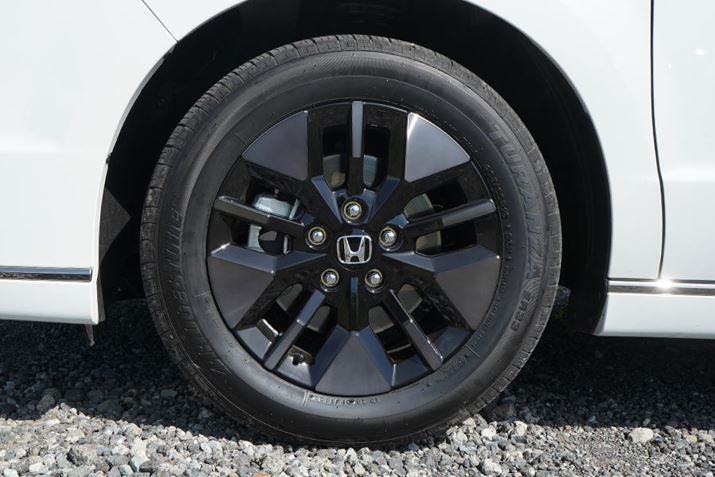 ue:HEV SPADAṽ^CTCY̓t@~[J[炵₩16C`BA~zC[̓xiubN{_[N؍NA