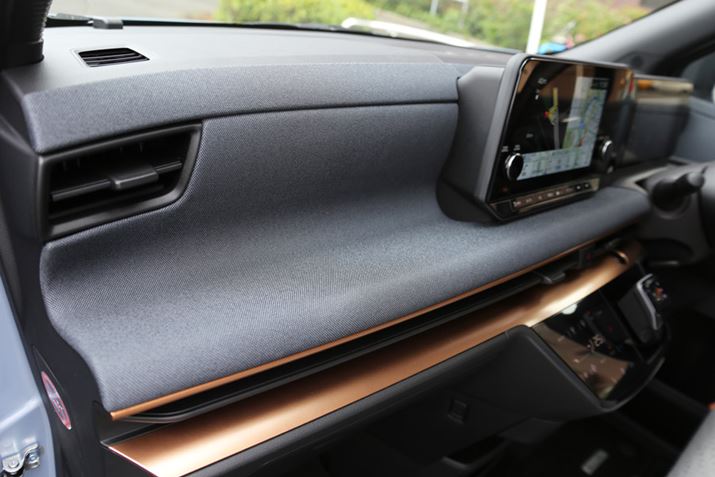 YuTNv́AGNXeÂ݂Ȃ炸ACpľ`ufCYvƈقȂ鑢`ƂȂĂAĊJꂽƂ킩