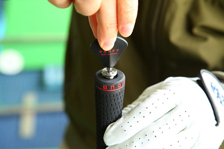 ObvGh̃EFCg͌y߂ɂ΁AƂXCOe|̐lɁAd߂𑕒΃NCbNȃXCOe|̐lɃ}b`B̕L@\́Aق̃hCo[ɂȂ傫Ȗ͂ł