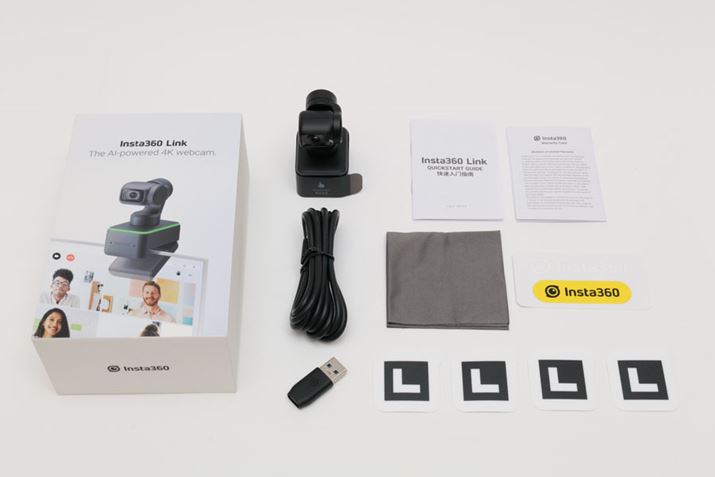 pbP[Wɂ́A{̂̂قɁAAUSB-C &#8211; USB-CP[uiUSB 2.0A͎150cmjAType-C - Type-AϊA_v^[AN[jONXASV[AuInsta360 LinkF}[J[vĂ