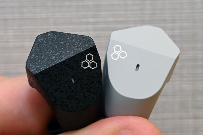 uZE3000v͍̂V{hAuZE2000v̓Vvŗ̂}bhh̗p