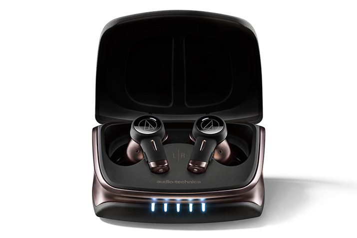 [OۃVXeɂ鏜ۋ@\𓋍ڂAj[Nȏ[dP[XBt^J₷悤ɁAʂɍLwXy[X݂ȂǎgɂzĂ