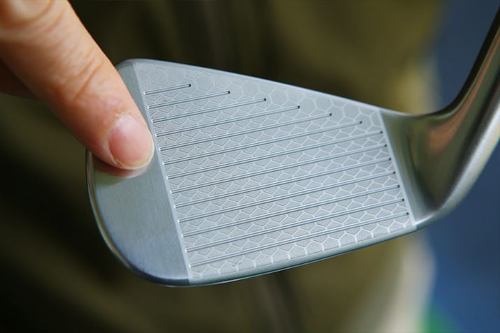 ol|g\́A򋗗ǋAx[WSt@[ACAɑRrl[VBAAX[gfɍ̗p̂͂ȂȂ̃`WƎv܂B̍\́AmɃ~Xɋo₷̂łAtB[Oʂł͕sȂ̂łBA܂ŋC悢tB[OɎdグ̂͂Ƃ悤܂I