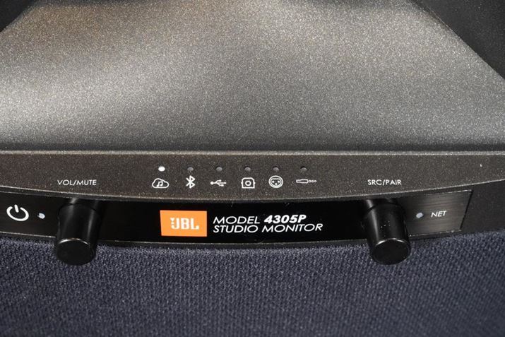 Ẽ_Cœ͒[q؂ւ`BWi-FiABluetoothAUSBAfW^AXLRAAiO͂ƂȂĂ