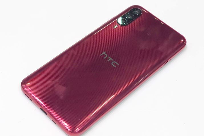 {pJ[uTTEbhv́AlC̍uHTC J ButterflyvV[ỸC[Wd˂Ă