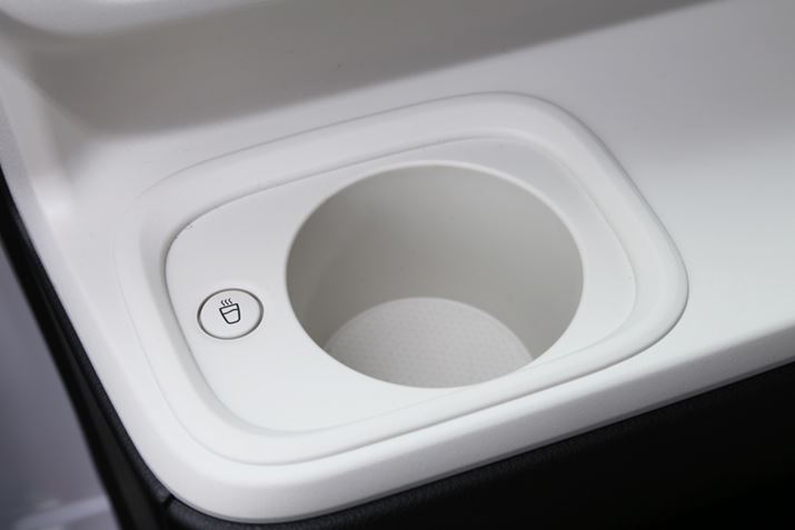 Cpl̗TChɔĂuzbƃJbvz_[vBۂ{^ƂŁAݕۉĂ