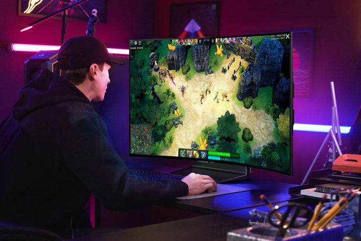 uLX3v͂܂Ńer̂悤AQ[~Oj^[ƂĂ̗pz肳ĂBvCQ[ɉāA\fTCYύXł@\pӂƂ