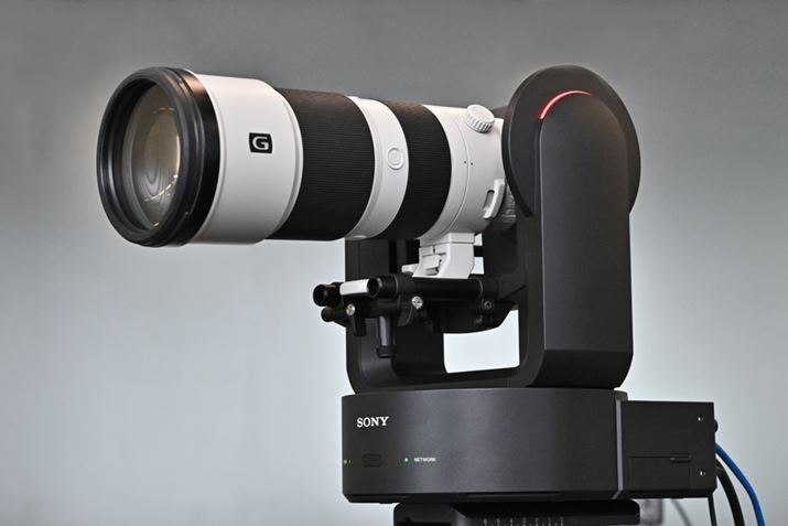 ]Y[YuFE 200-600mm F5.6-6.3 G OSSvuFR7vɑBÝAYÖʒu蓮ŒŁALu[VsKv