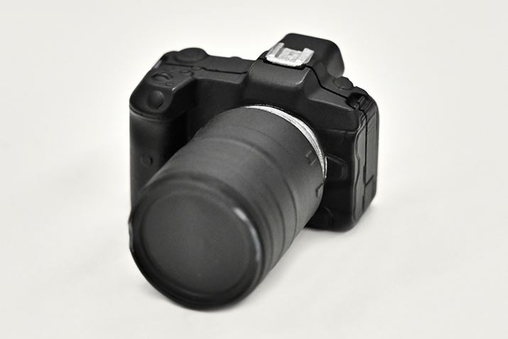 uIveB}XvCv̎Ɏ~j`AuEOS R5nhwhvtB}EgANTT[V[ȂǍׂƂ܂Ŏ𔲂ĂȂ肾