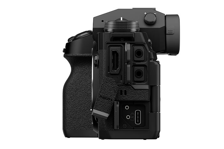 HDMI Type A[qAUSB Type-CiUSB3.2 Gen2x1j[qȂǂ̃C^[tFCX𓋍