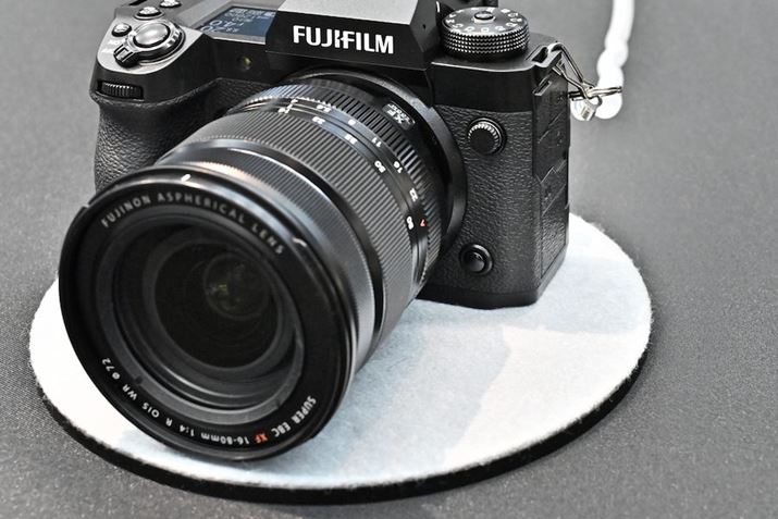 uX-H2SvƓ{fB̗pBhoEhHEϒቷ-10dl̍{fBB{fBOʂł́AxmtC̃~[X̗̑pOʂ̃tH[JX[h؂ւo[̈ʒuɁAt@NV{^zuĂ