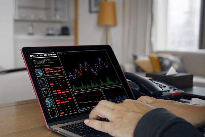 ۂɉ^pĂ|[gtHIĂ炢܂i摜̓C[Włj