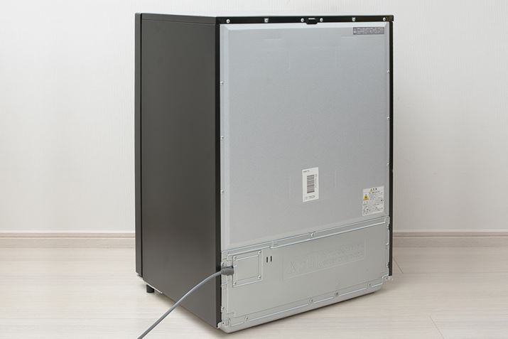 ǂƂ̊ԂɂԂȂݒuł悤AdR[h͉ɐLтdl̗pĂ܂