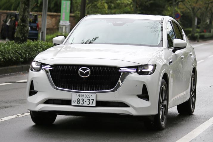 uCX-60ve-SKYACTIV Dڃf̑sC[W