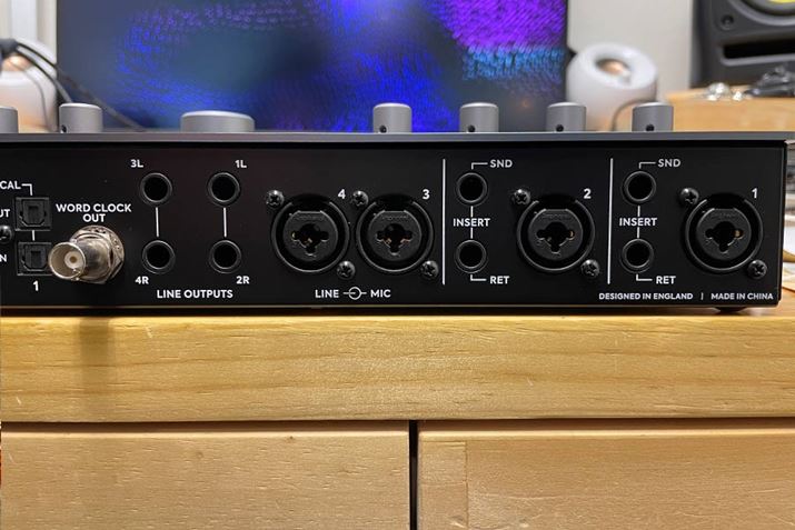 uiD44v̔wʁB{@4̃}CNvAv𓋍ڂĂ܂