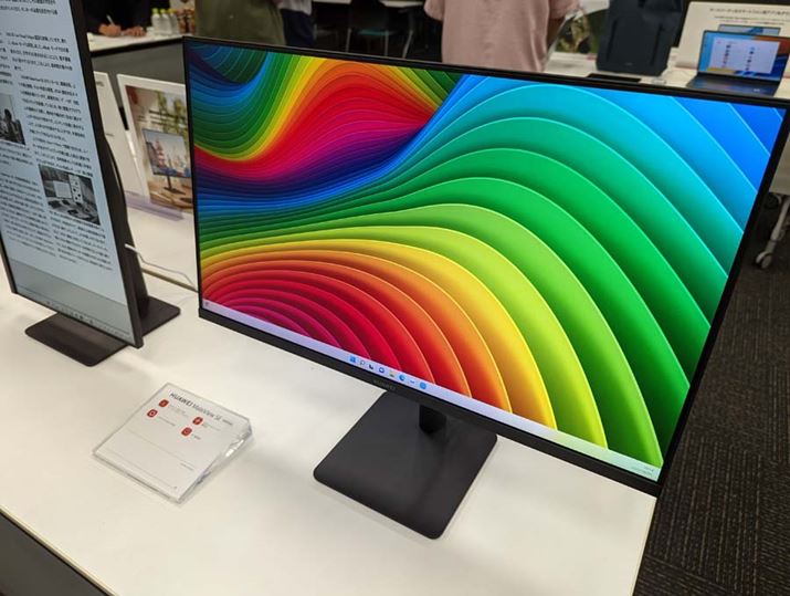 uHUAWEI MateView SEv̑傫ȓL͈͂̐F\ł邱