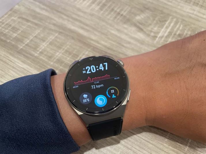 L@ELȂł͂̔F̂悳ŁAPx邢łFfBXvCBATCY傫Ȃɂւ炸A{̂̌0.5mm^A10.9mmɁBサAɑĂA傫Ȉa͂܂ł