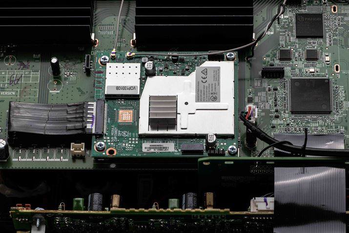 Ǝ̃lbg[NI[fBI@\HEOSiqIXjɑΉBʐ^HEOS̃W[BnC]܂Amazon MusicSpotify̍ĐɑΉ邽߁AyĐ̂߂̃v[[ɂȂ