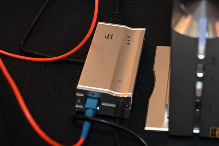 iFi audiouNEO StreamvɕtLLAN/|[gϊA_v^[