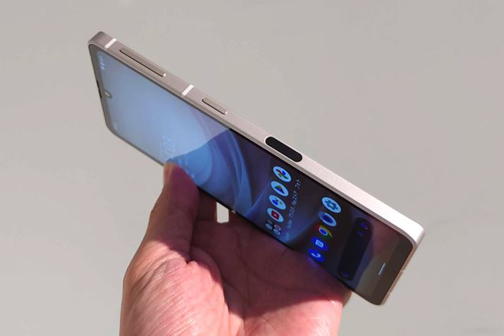 fBXvCwF؂瑤ʂ̎wF؃ZT[ɕύXBGoogleAVX^g{^p~Ă