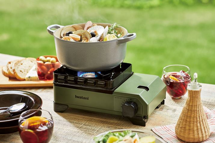 őΗ͖͂2,000kcal/hBI[uƃubN2FpӂĂ܂