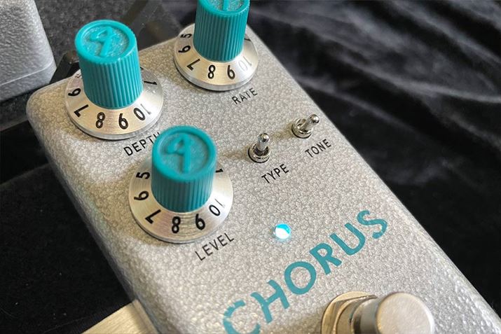 TONEXCb`Ő؂ւ鉹̖ẤAȂD݂ɍ킹Ă̒ɑ劈