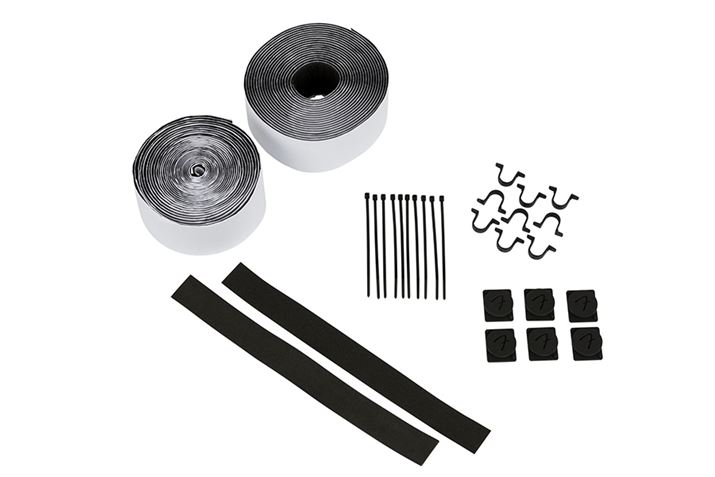 y_Œ̃t@Xi[e[vP[u^CȂǁAnɕK{ȏtI