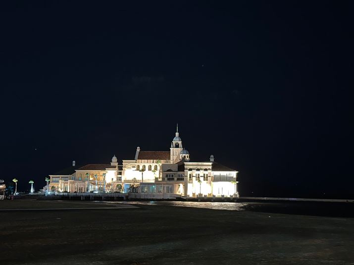 uiPhone 14 Prov́u×1viCJjŃiCg[hBe