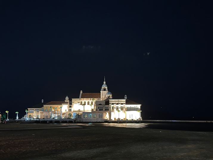 uiPhone 14 Prov́u×1viCJjRAWŃiCg[hBeʐ^JPEGŏóBiCg[hł1200fɂȂ